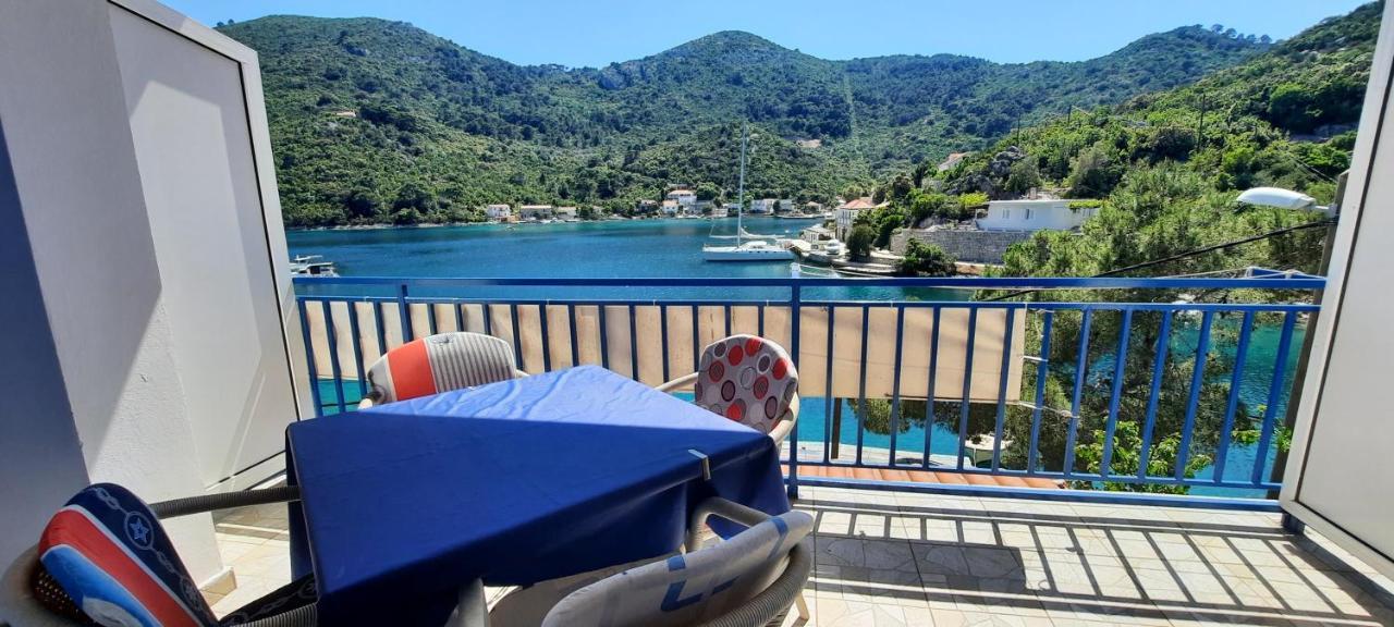 Apartments Lampalo Okuklje Εξωτερικό φωτογραφία