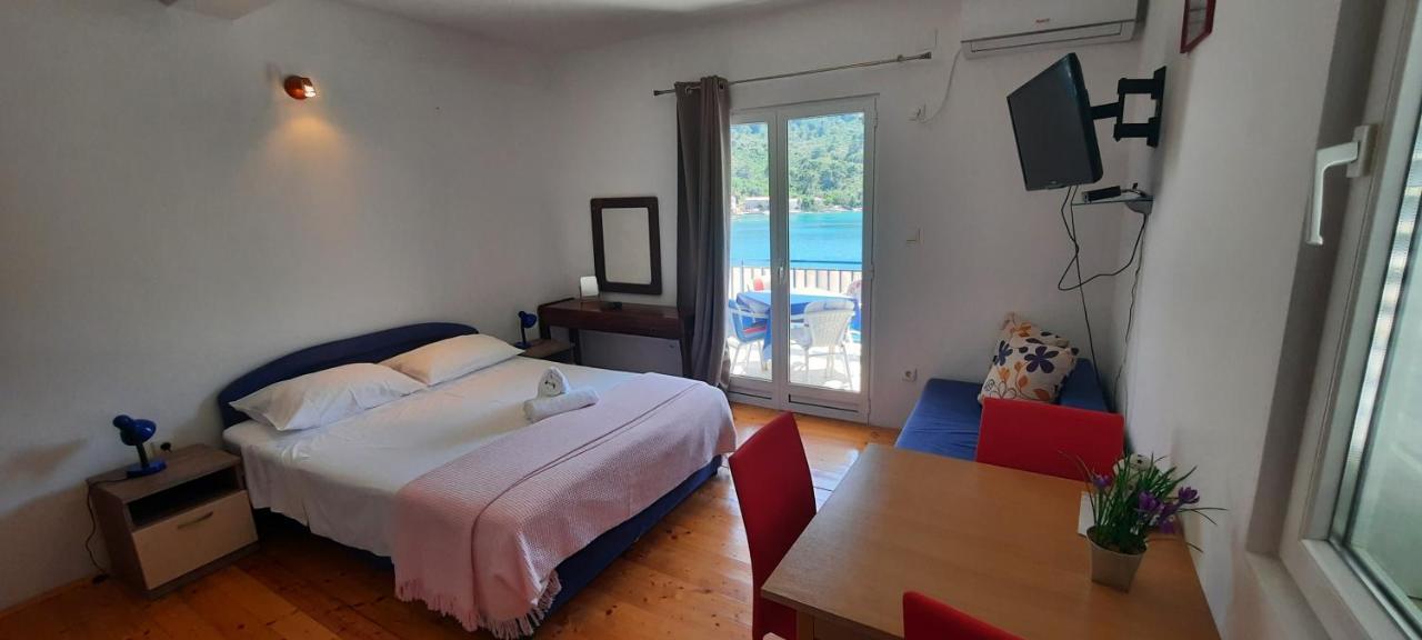 Apartments Lampalo Okuklje Εξωτερικό φωτογραφία