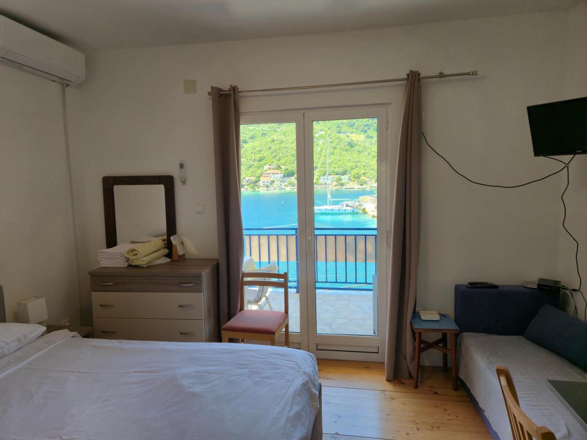 Apartments Lampalo Okuklje Εξωτερικό φωτογραφία